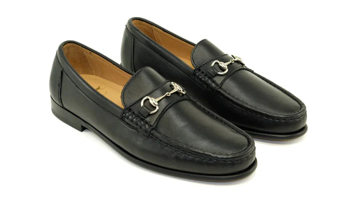 The Oxford Shop Snaffle Loafer In Black